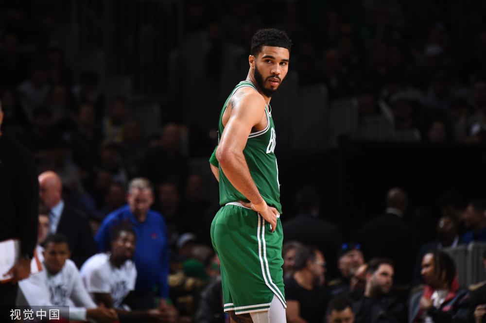 同时踏上客 同时踏上客